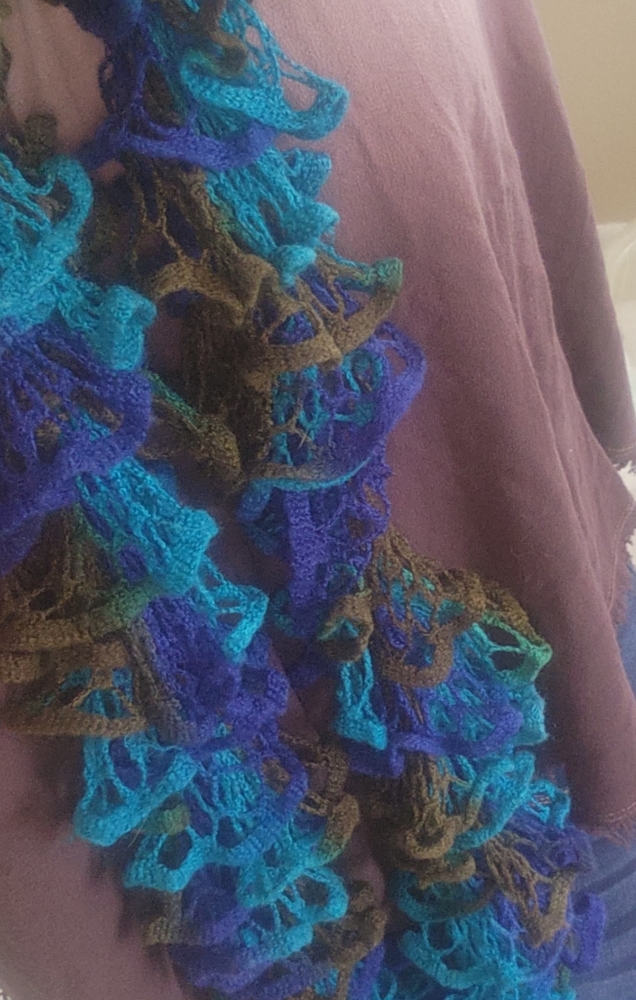 Knit scarf - Picture 3 of 4